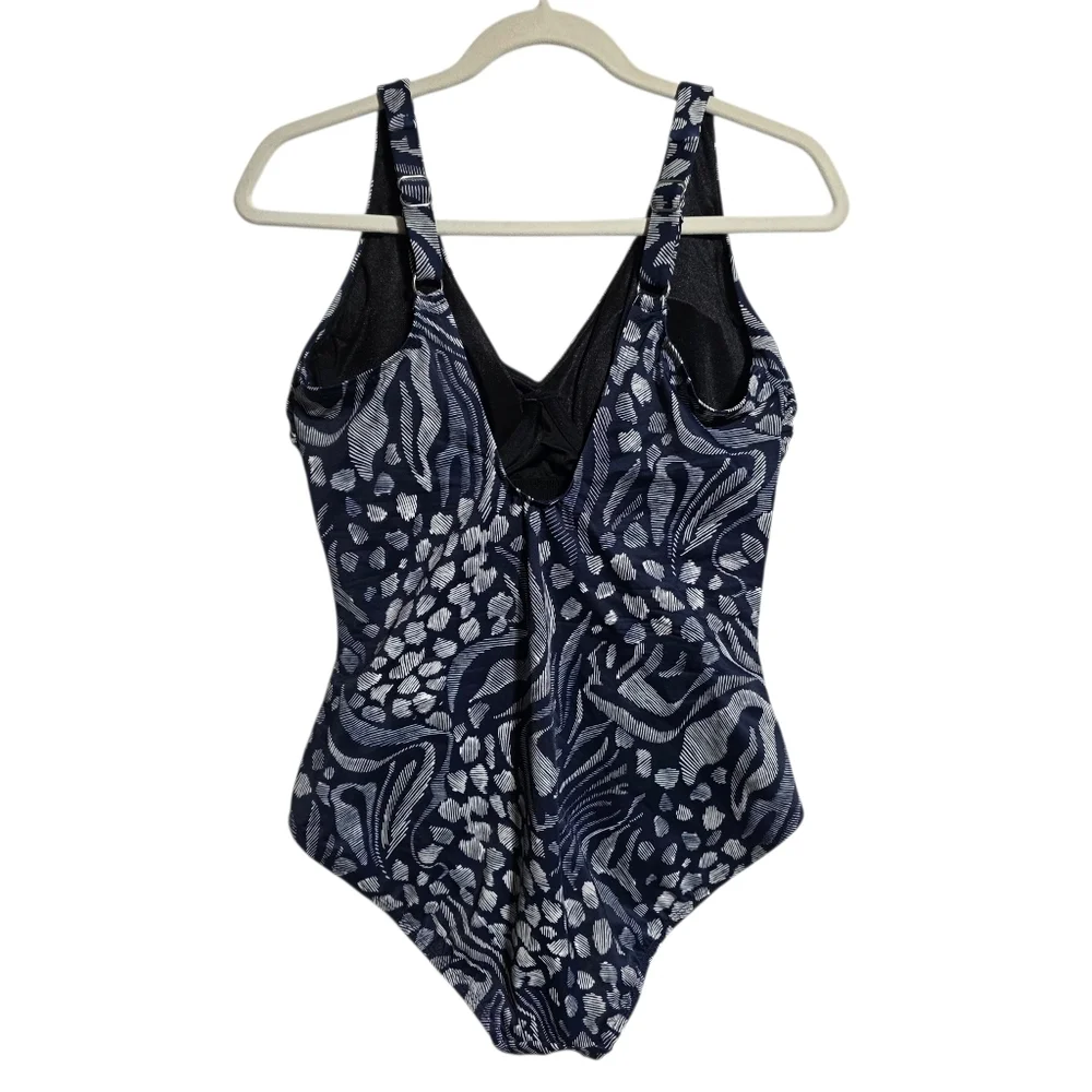 EUC MIRACLESUIT BLOCKBUSTER NAVY WHITE SWIMSUIT SZ12